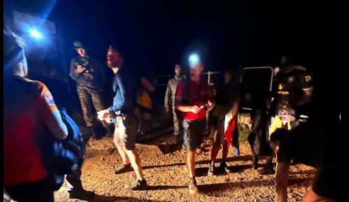 Table Mountain tourists rescued