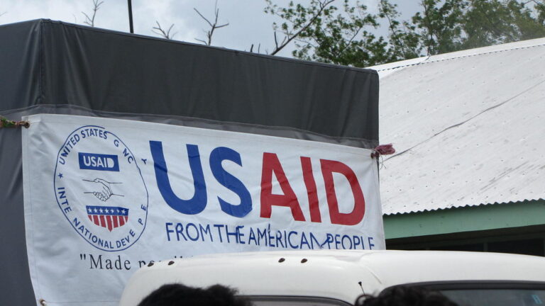 Zimbabwe health aid
